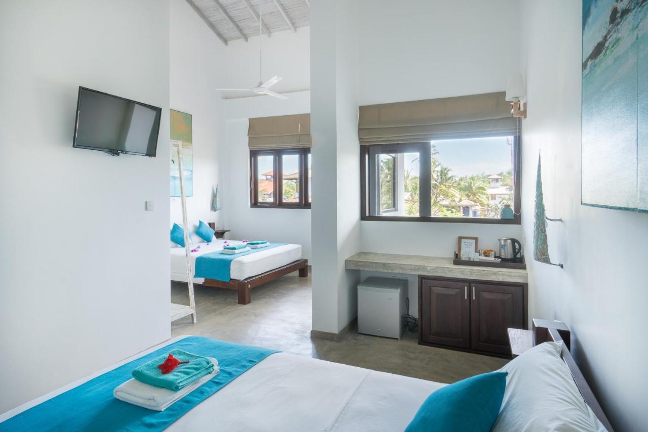 At Ease Beach Hotel Hikkaduwa Extérieur photo